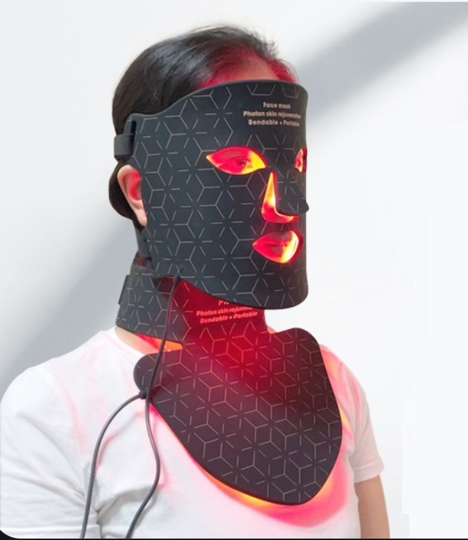 GoLumina Face & Neck Mask on Model